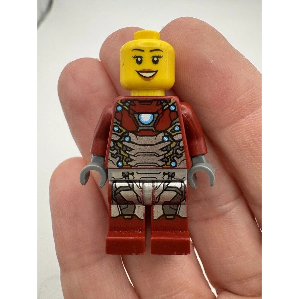 LEGO Marvel Minifigures Shocker sh404 & Iron Man Mk47 sh405 76083 Incomplete